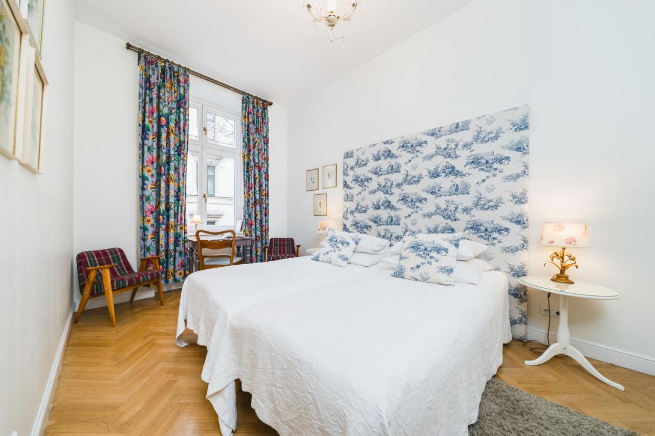 Classy Old Town Suites - By Upstairs Krakow Bagian luar foto