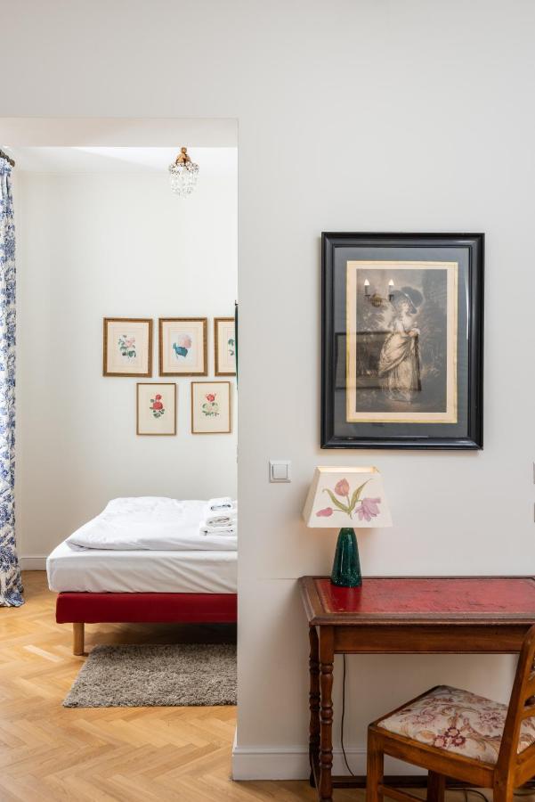 Classy Old Town Suites - By Upstairs Krakow Bagian luar foto