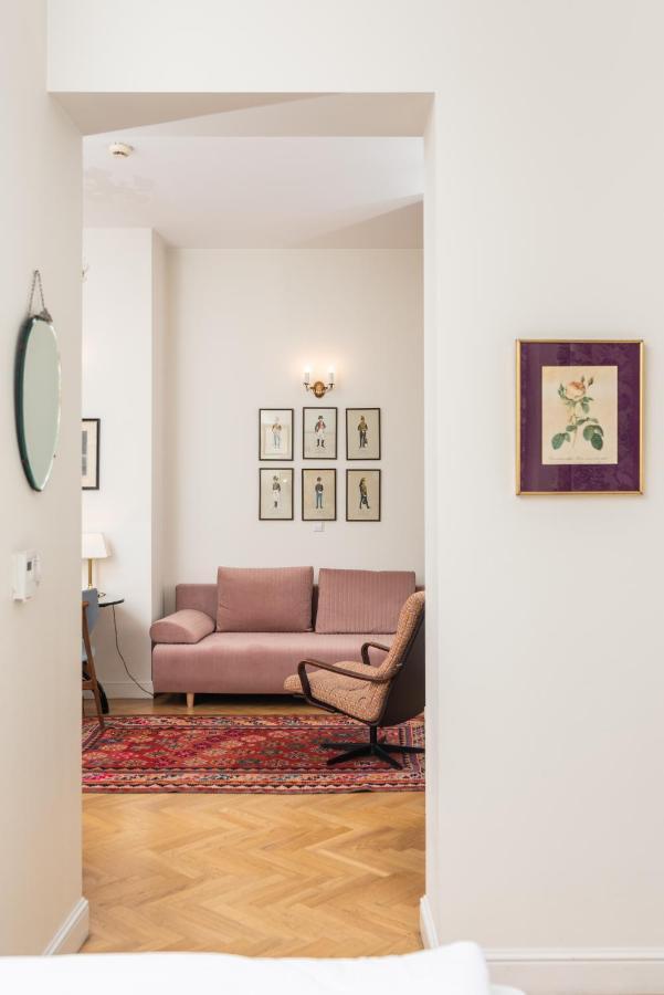 Classy Old Town Suites - By Upstairs Krakow Bagian luar foto